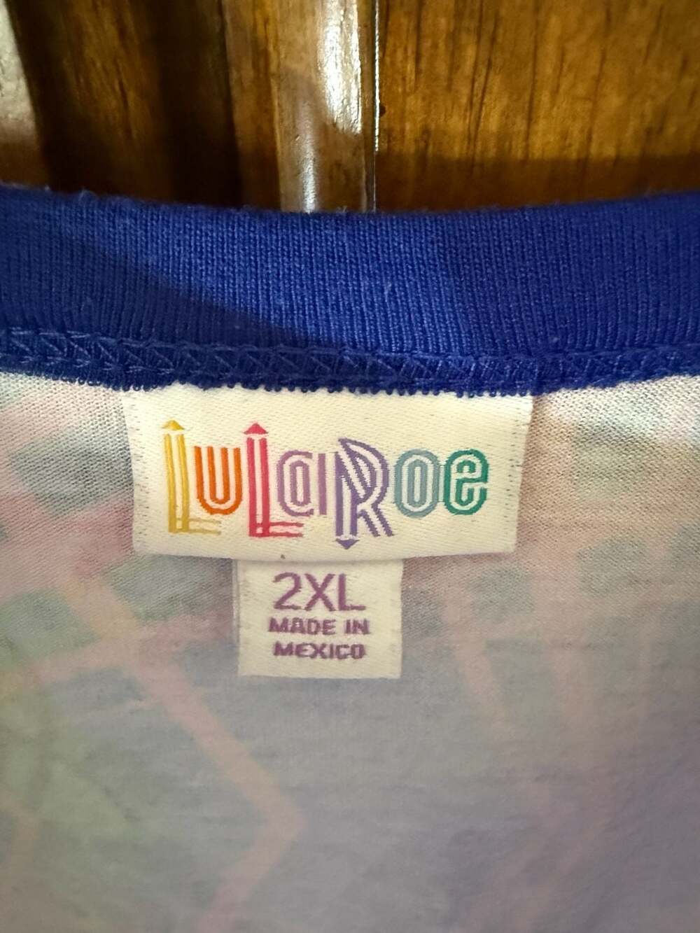 LuLaRoe Randy Tee Psychedelic Roses Geometric Print 3/4 Raglan Sleeve Top 2XL